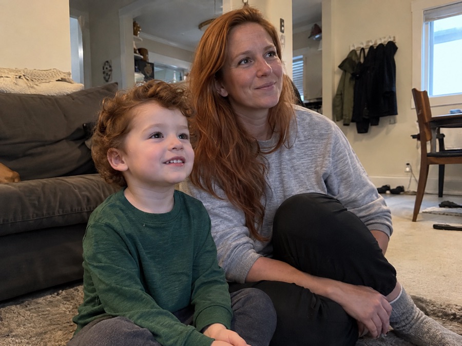 Illustrative AI-generated family photo 8